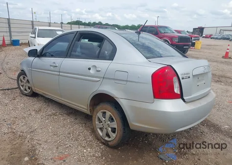 2010 Hyundai Accent Gls z USA, uszkodzony, nr VIN KMHCN4AC9AU516927